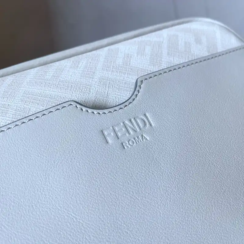 F**di bag 2301ya0043