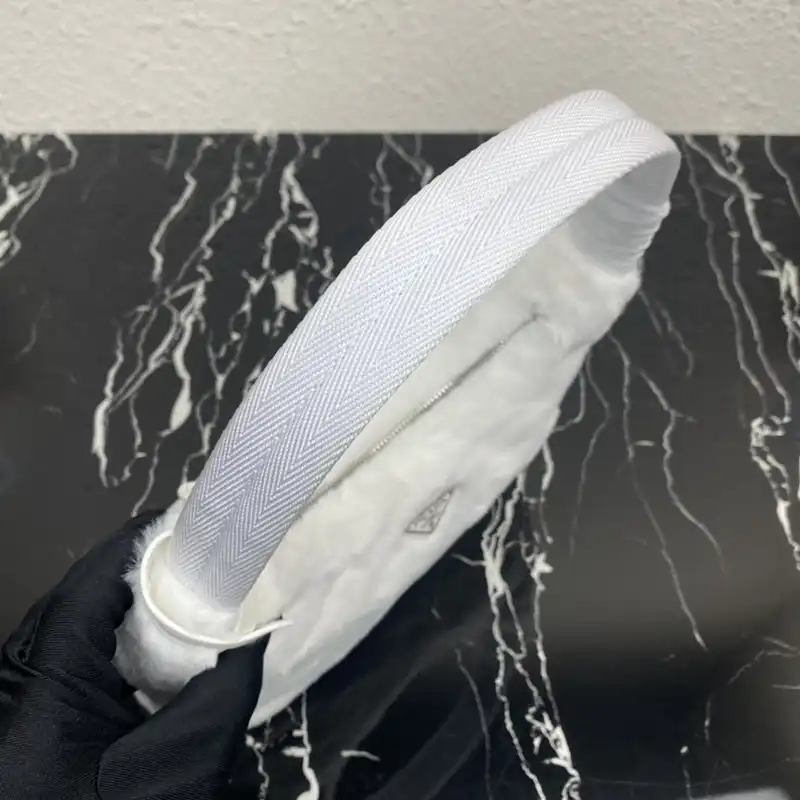 Pra*a bag 2301yz0014