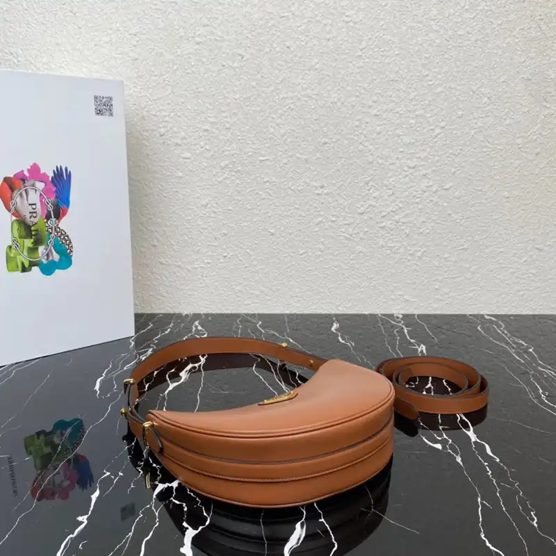 Pra*a bag 2304ya0155