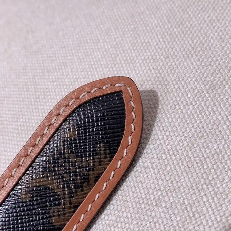 Ce1i*e belts 2311xf0086