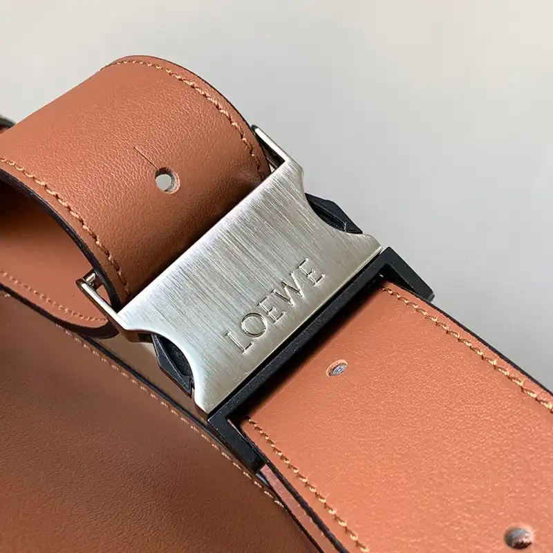 L0ew* bags 2312ya0023