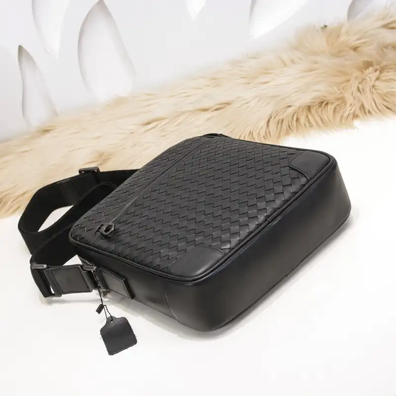 b0tt*ga Ven*ta bags 2401ya0005