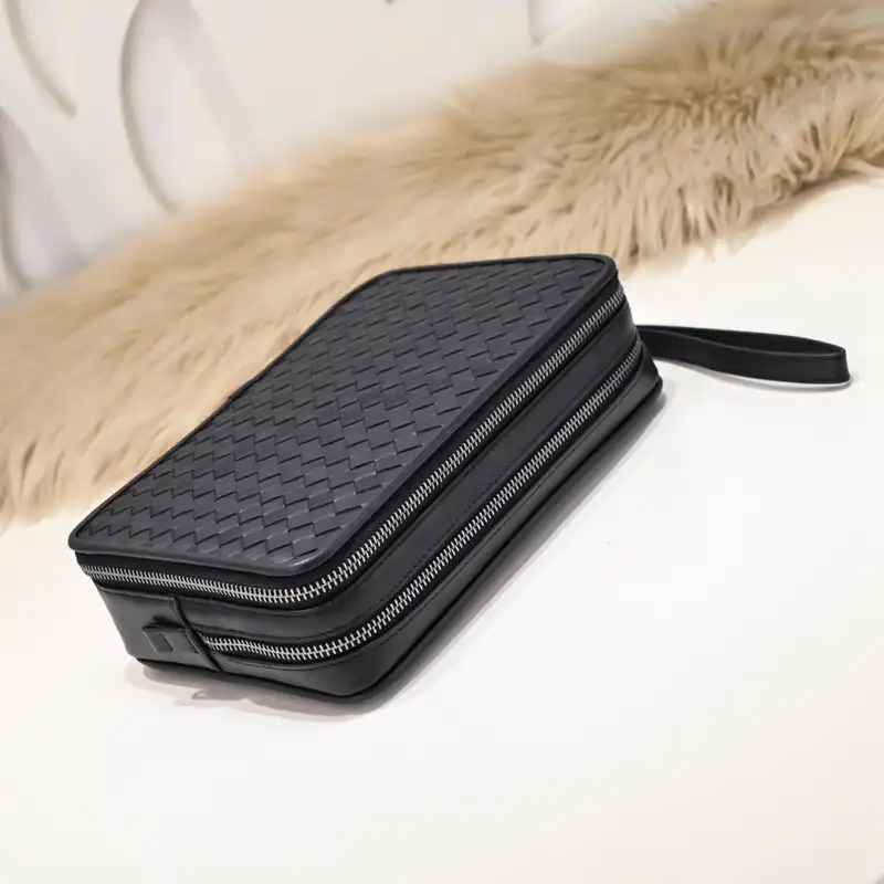 b0tt*ga Ven*ta bags 2401ya0014