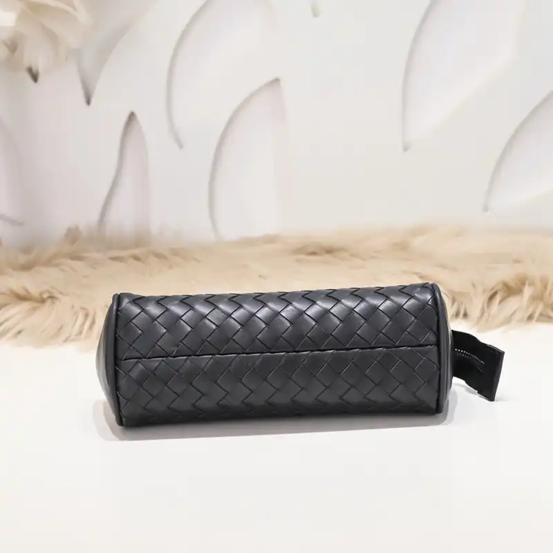 b0tt*ga Ven*ta bags 2401ya0016