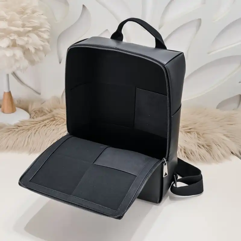 b0tt*ga Ven*ta bags 2401ya0104