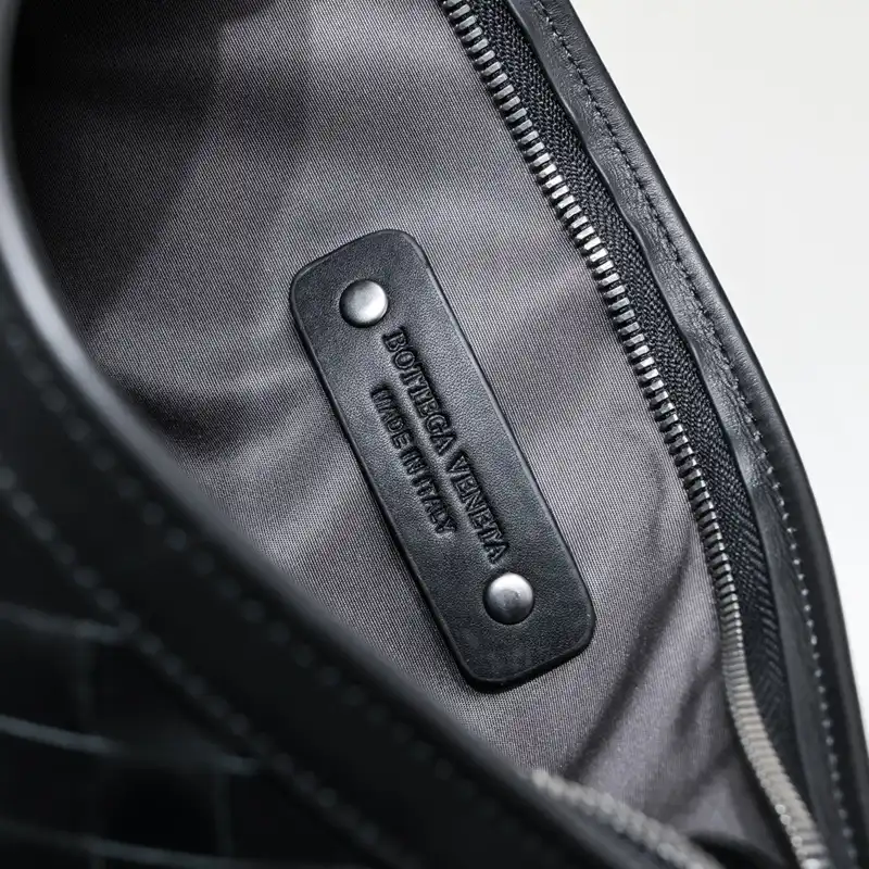 b0tt*ga Ven*ta bags 2401ya0114