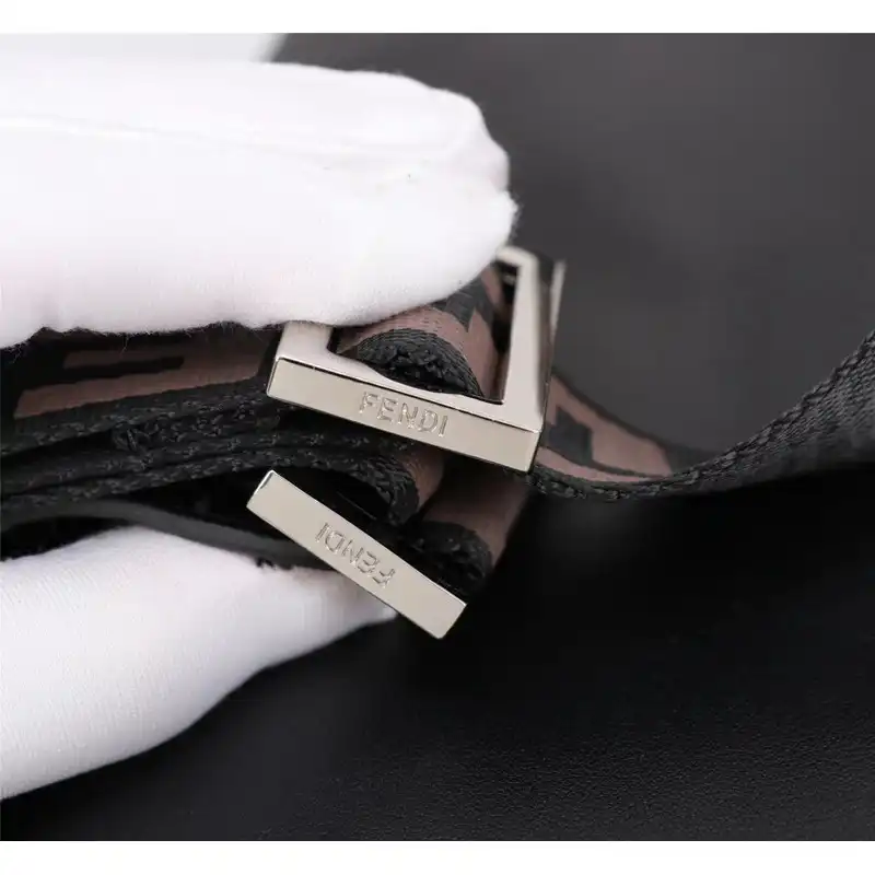 F**di bags 2401ya0121