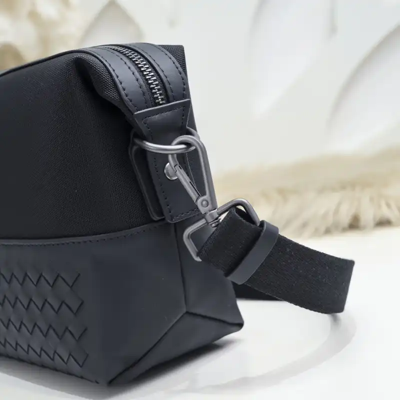 b0tt*ga Ven*ta bags 2406ya0003