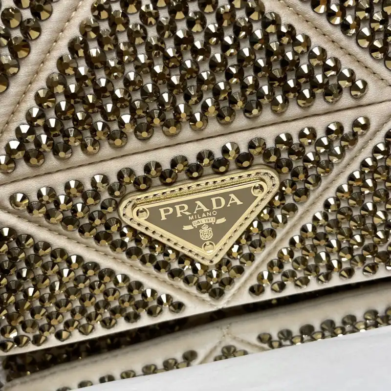 Pra*a bags 2406ya0087