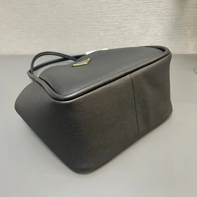 Pra*a bags 2406ya0095