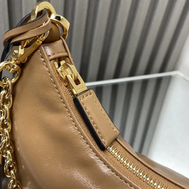 Pra*a bags 2406ya0108