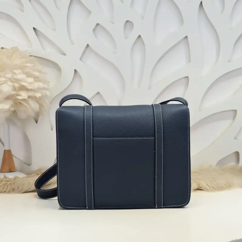 H**me5 bags 2406ya0120