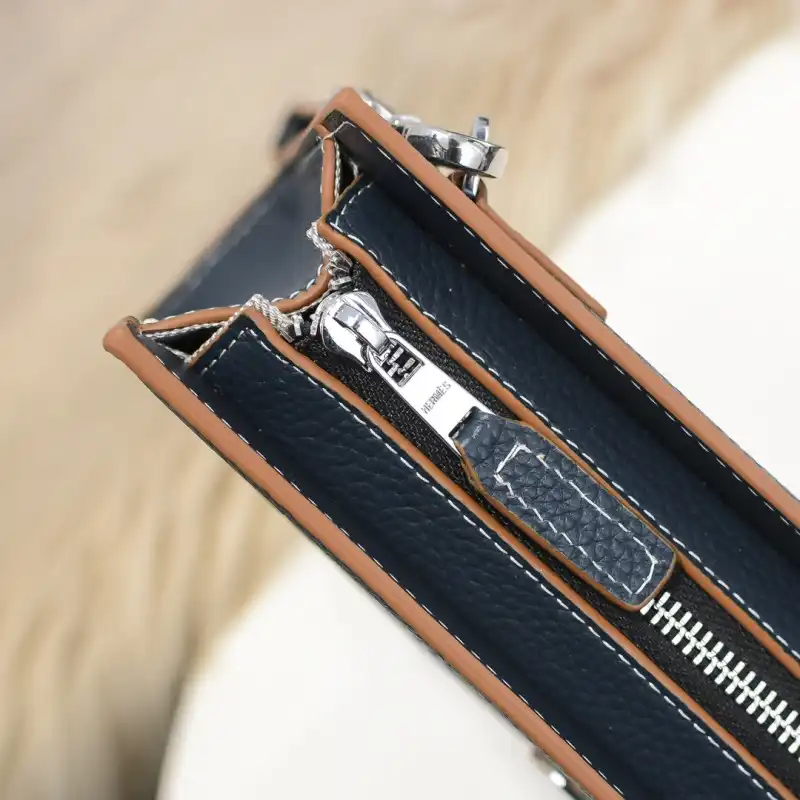 H**me5 bags 2406ya0124