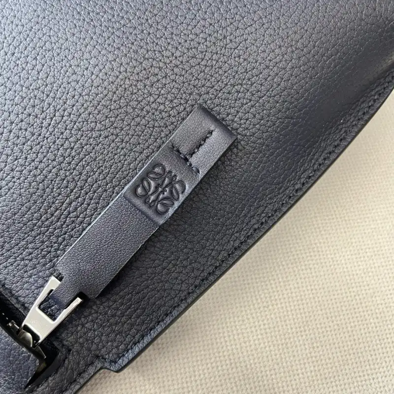 L0ew* bags 2406ya0163