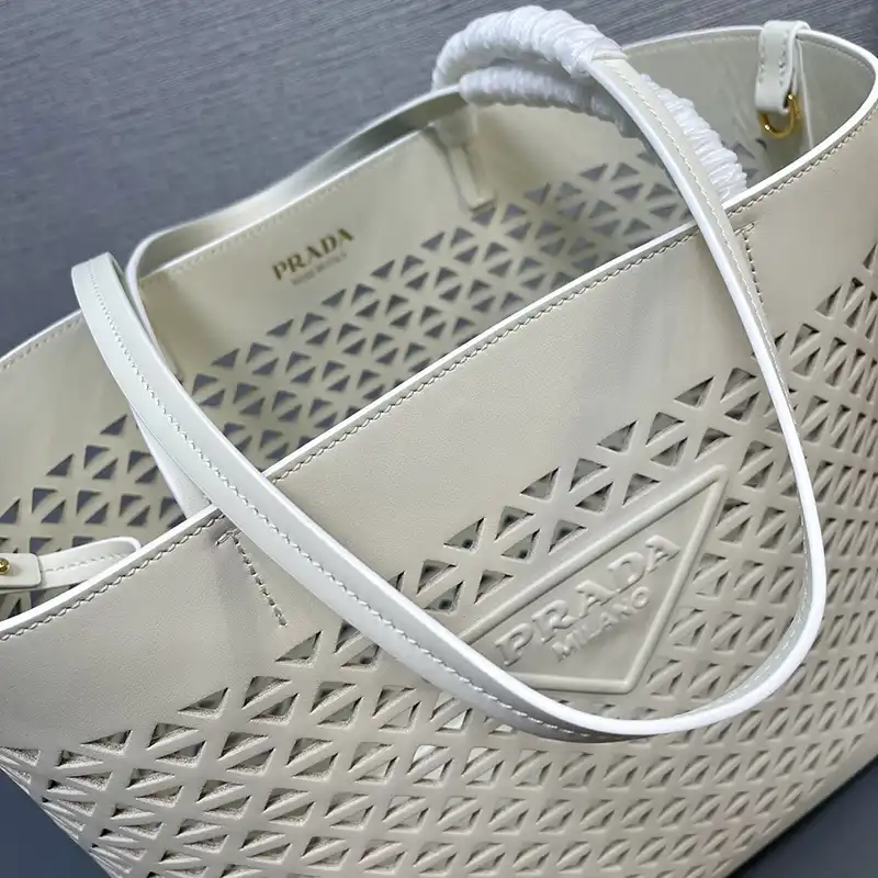 Pra*a bags 2406ya0170