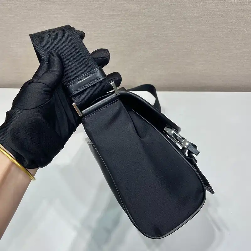 Pra*a bags 2407yz0057