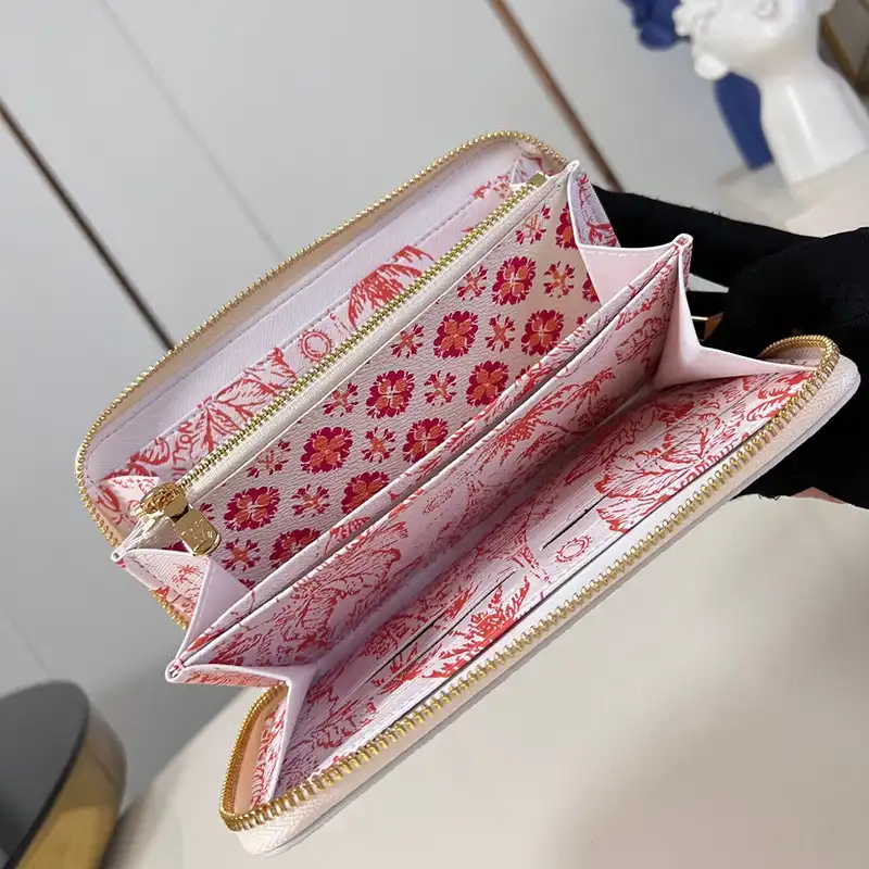 G*u*i bags 2407yz0105