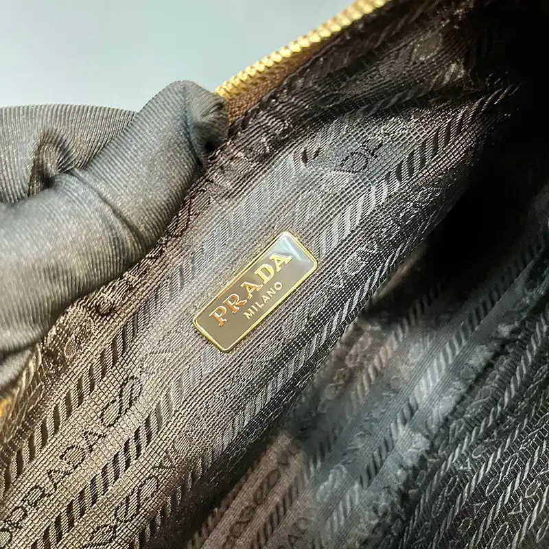 Pra*a bags 2408ya0227