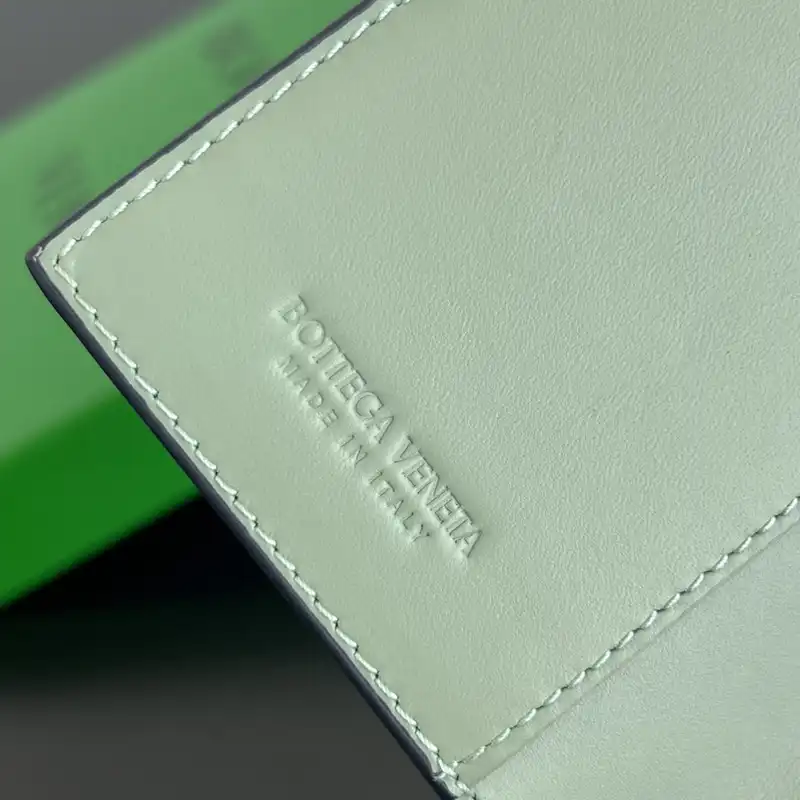 b0tt*ga Ven*ta bags 2409sf0008