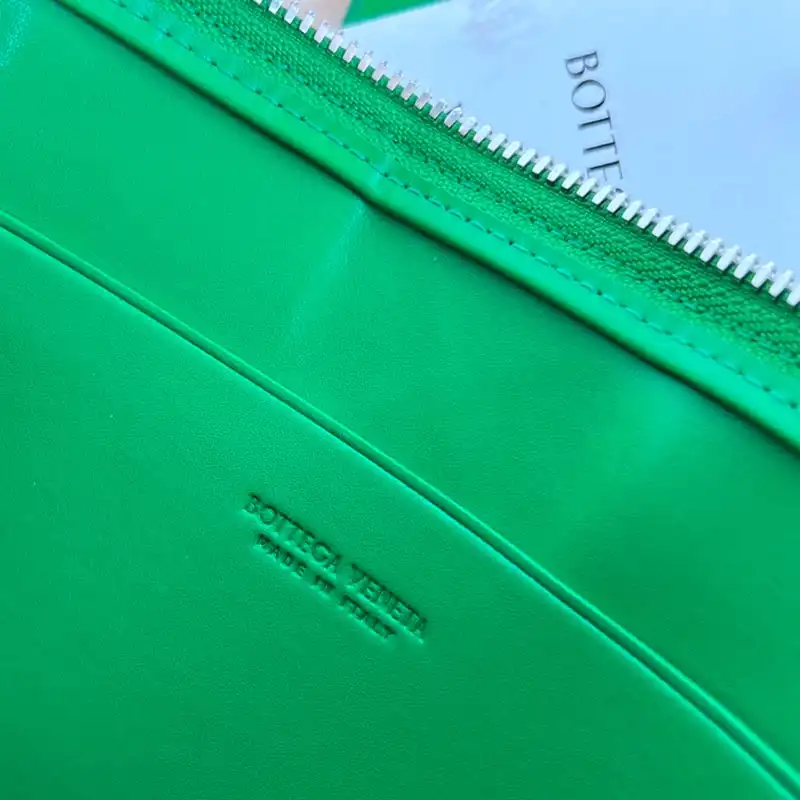 b0tt*ga Ven*ta bags 2409sf0013