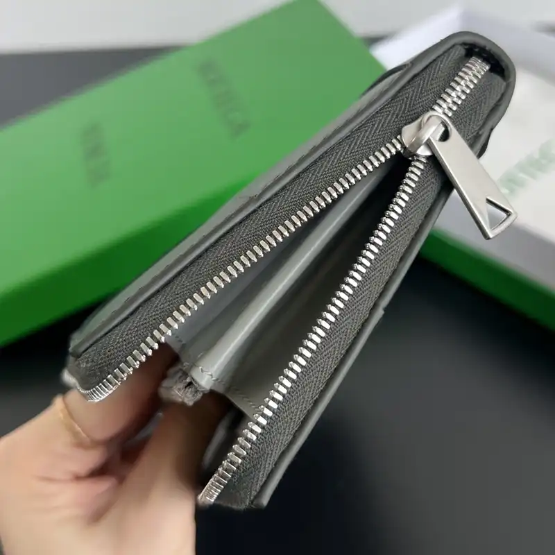 b0tt*ga Ven*ta bags 2409sf0022