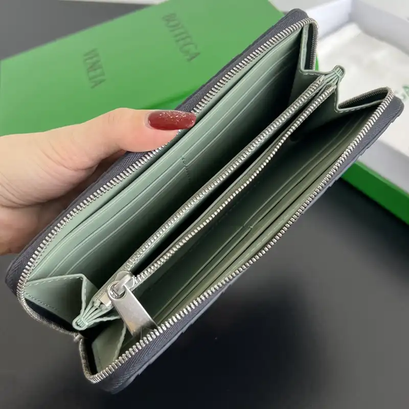 b0tt*ga Ven*ta bags 2409sf0023