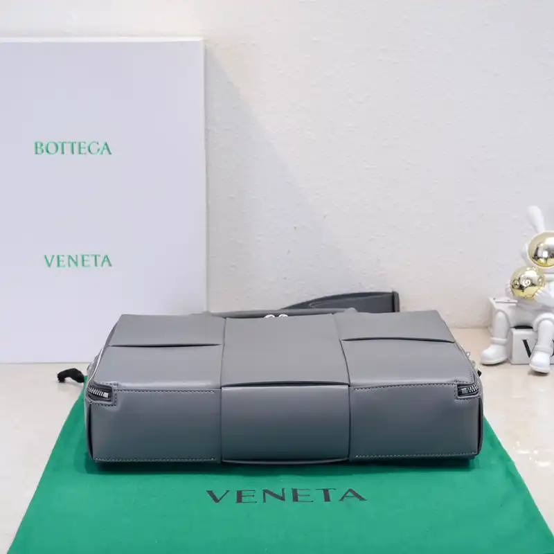 b0tt*ga Ven*ta bags 2409sf0055