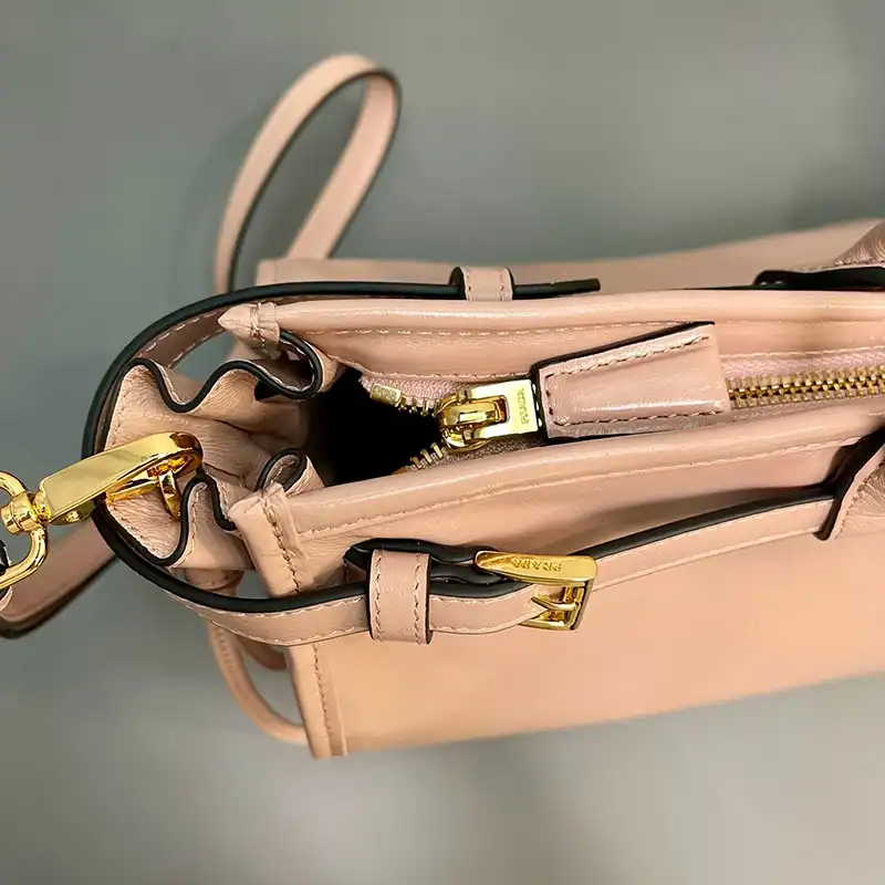 Pra*a bags 2409ya0103