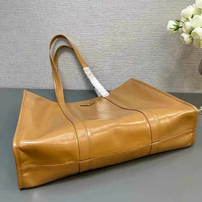 Pra*a bags 2409ya0126