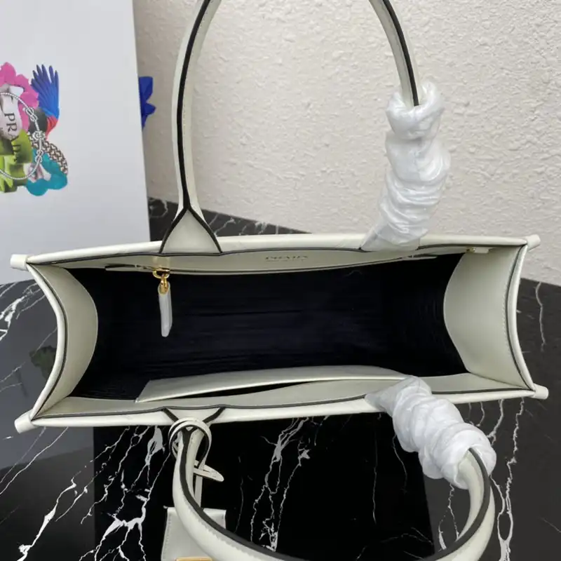 Pra*a bags 2410ya0096