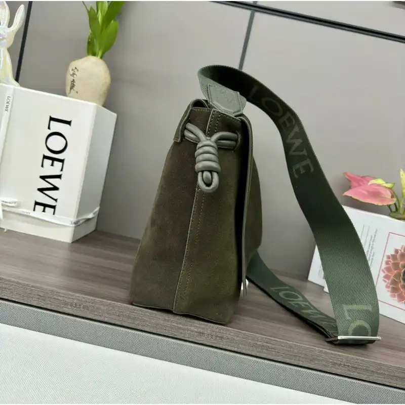 L0ew* bags 2410ya0152