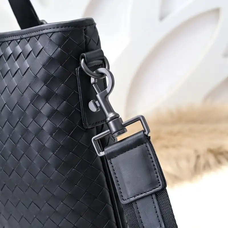 b0tt*ga Ven*ta bags 2410ya0185