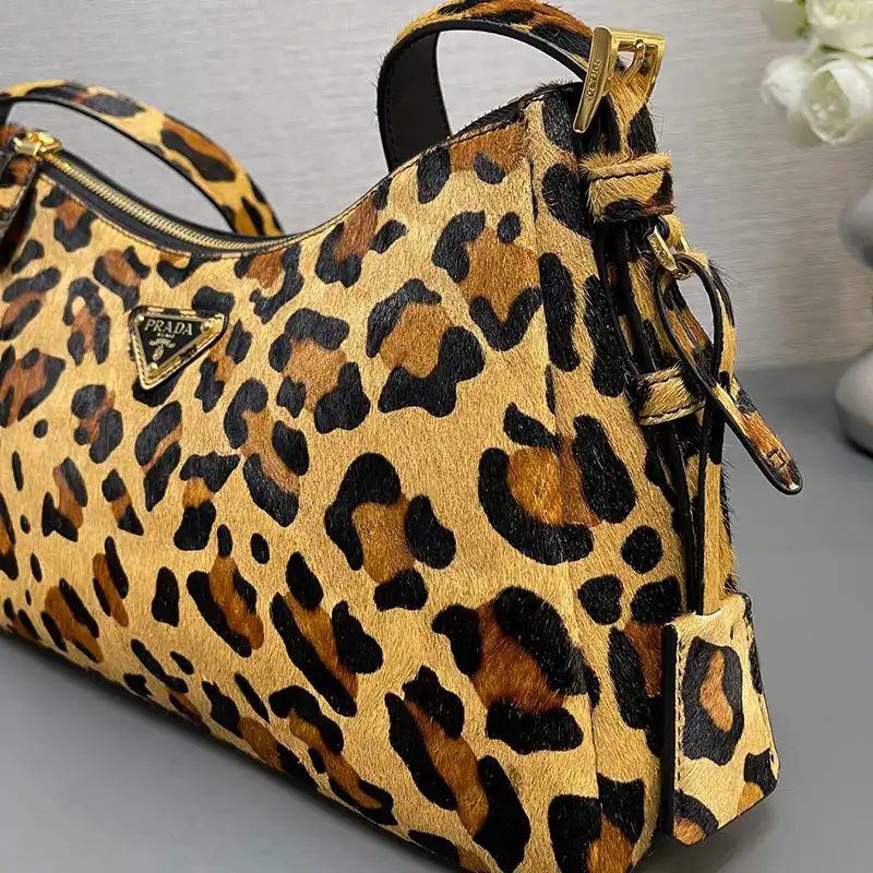 Pra*a bags 2411ya0017