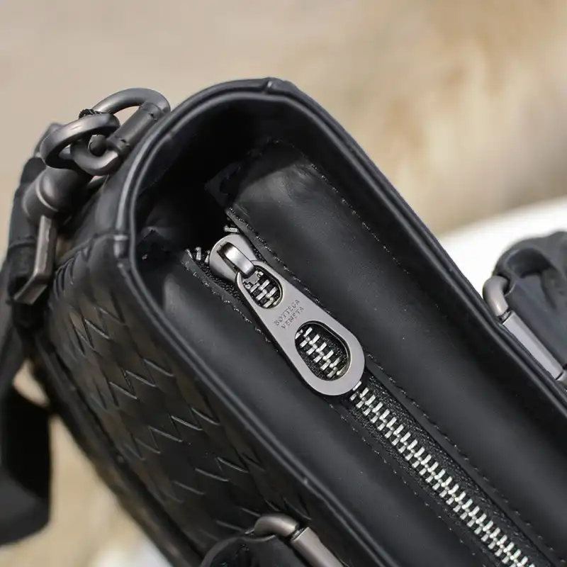 b0tt*ga Ven*ta bags 2411ya0043