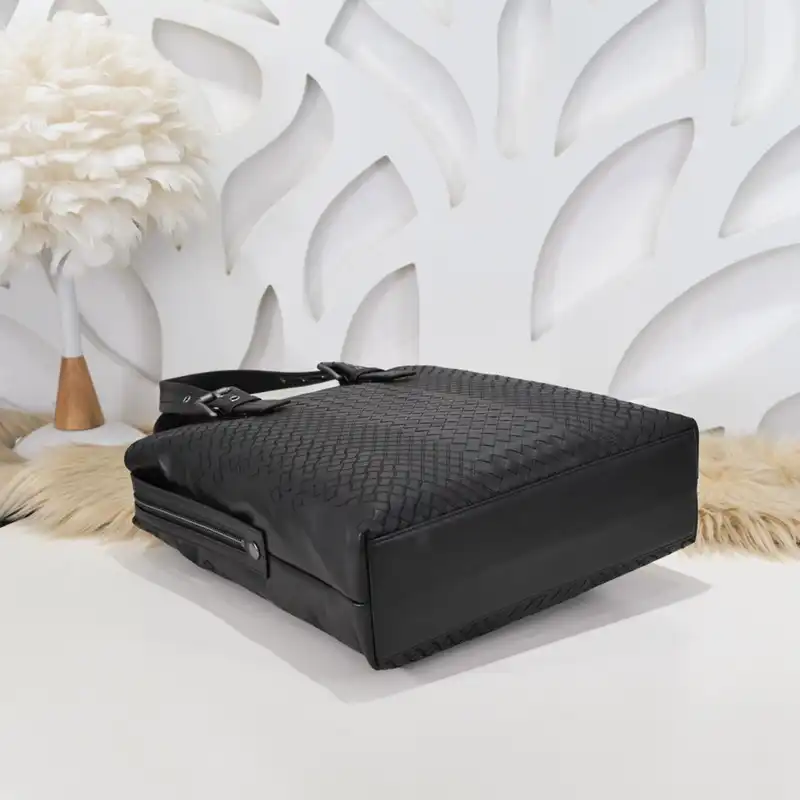 b0tt*ga Ven*ta bags 2411ya0052