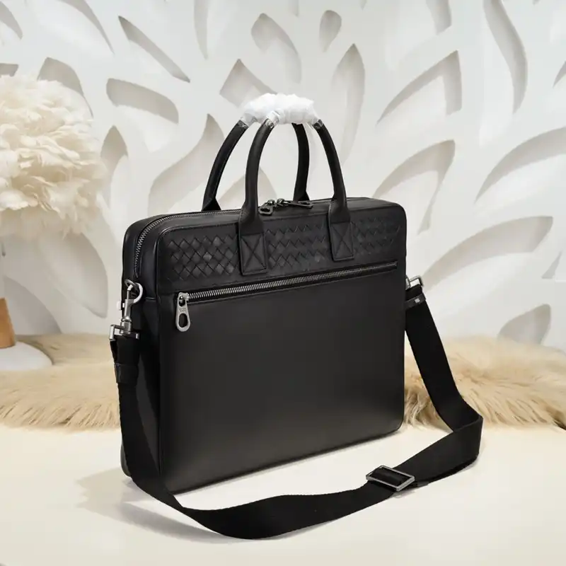 b0tt*ga Ven*ta bags 2411ya0054