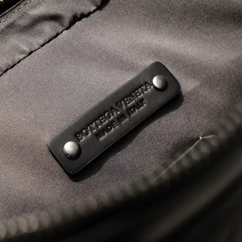 b0tt*ga Ven*ta bags 2411ya0054