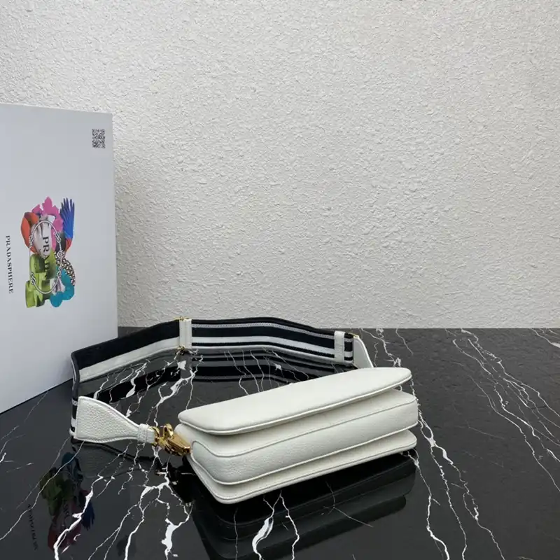 Pra*a bags 2411ya0115