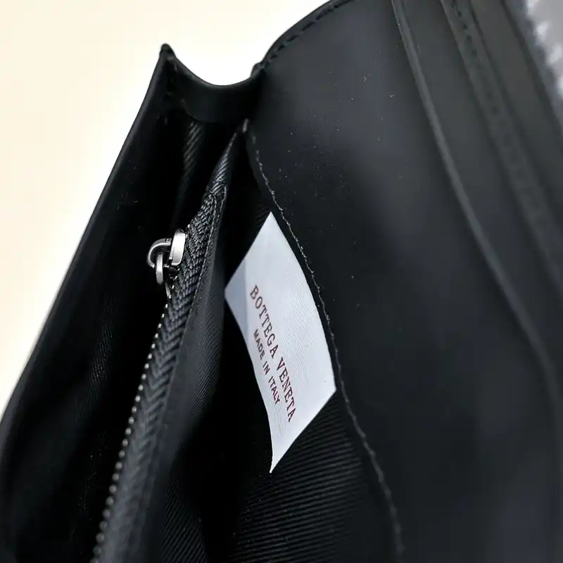 b0tt*ga Ven*ta bags 2411ya0132