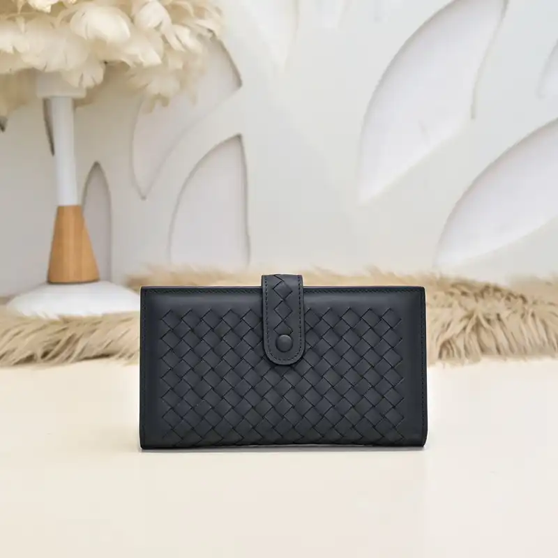 b0tt*ga Ven*ta bags 2411ya0133