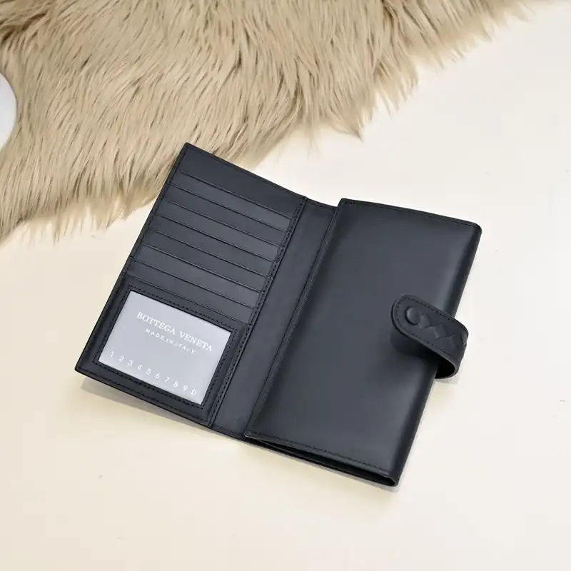 b0tt*ga Ven*ta bags 2411ya0133