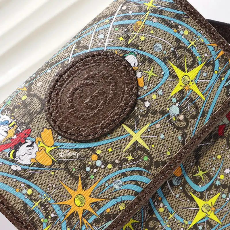 G*u*i bags 2012sh0066