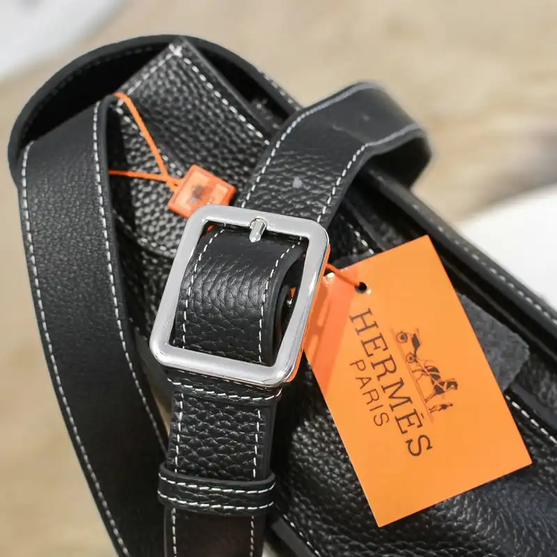 H**me5 bags 2012sh0084