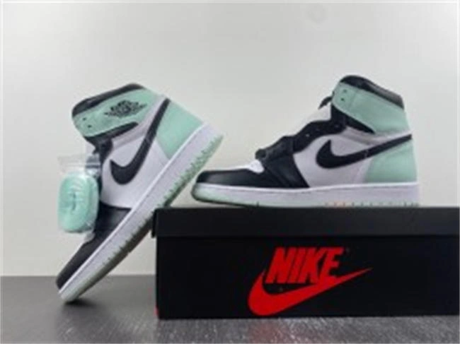 Resilient AIR JORDAN 1 RETRO HIGH OG NRG AJ1 861428 3671
