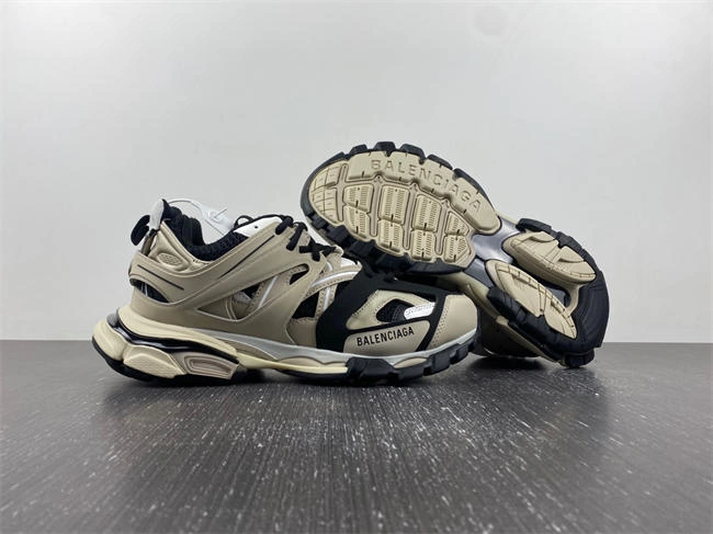 Balenciaga 542023 W3AC4 Sophisticated 4323