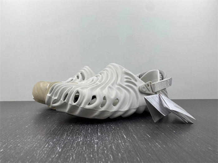 Cr0c5 pollex clog by salehe bembury stratus 207393- wrinklefree 5595