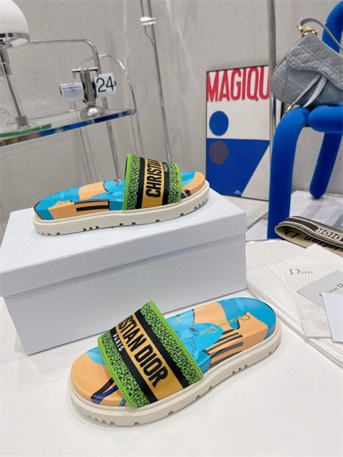 Resilient Dio Slipper 5816