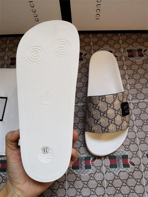 WellDesigned Gocci Slipper 5690