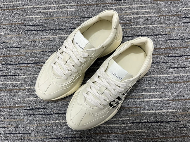 durable G*u*i rhyton sneaker 224