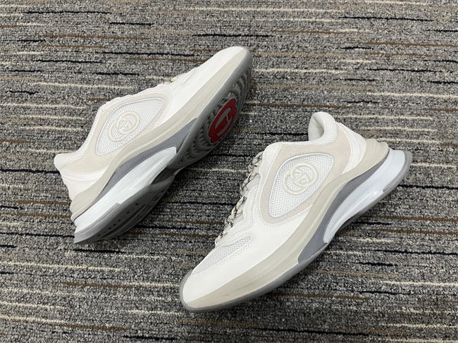 vibrant G*u*i runners 90